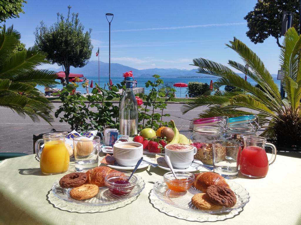 Riviera 3*
